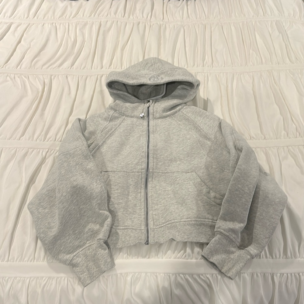 GENTLY WORN Lululemon grey Scuba oversized zip up